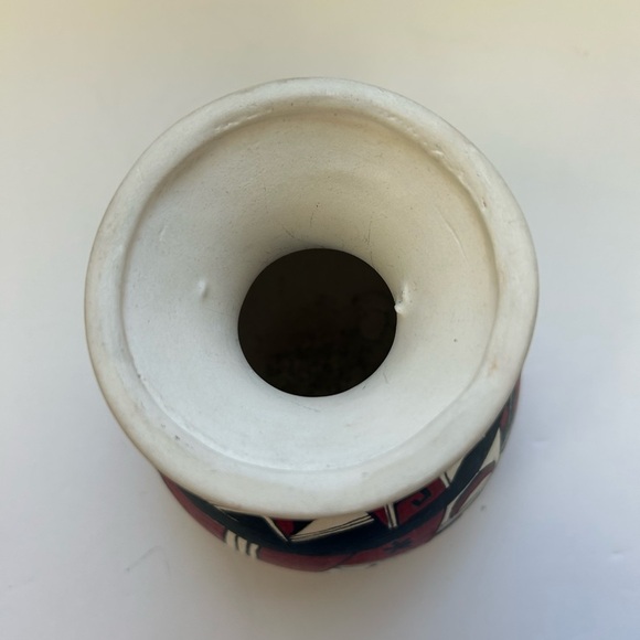 Red and Black Geometric Ceramic Art Vase/ hand made/ not signed/ no chips - Picture 3 of 6